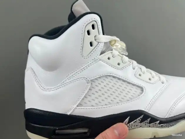 Cheap TBK 5 DD0587-110 AIR JORDAN 'WHITE RETRO BLACK' 0622
